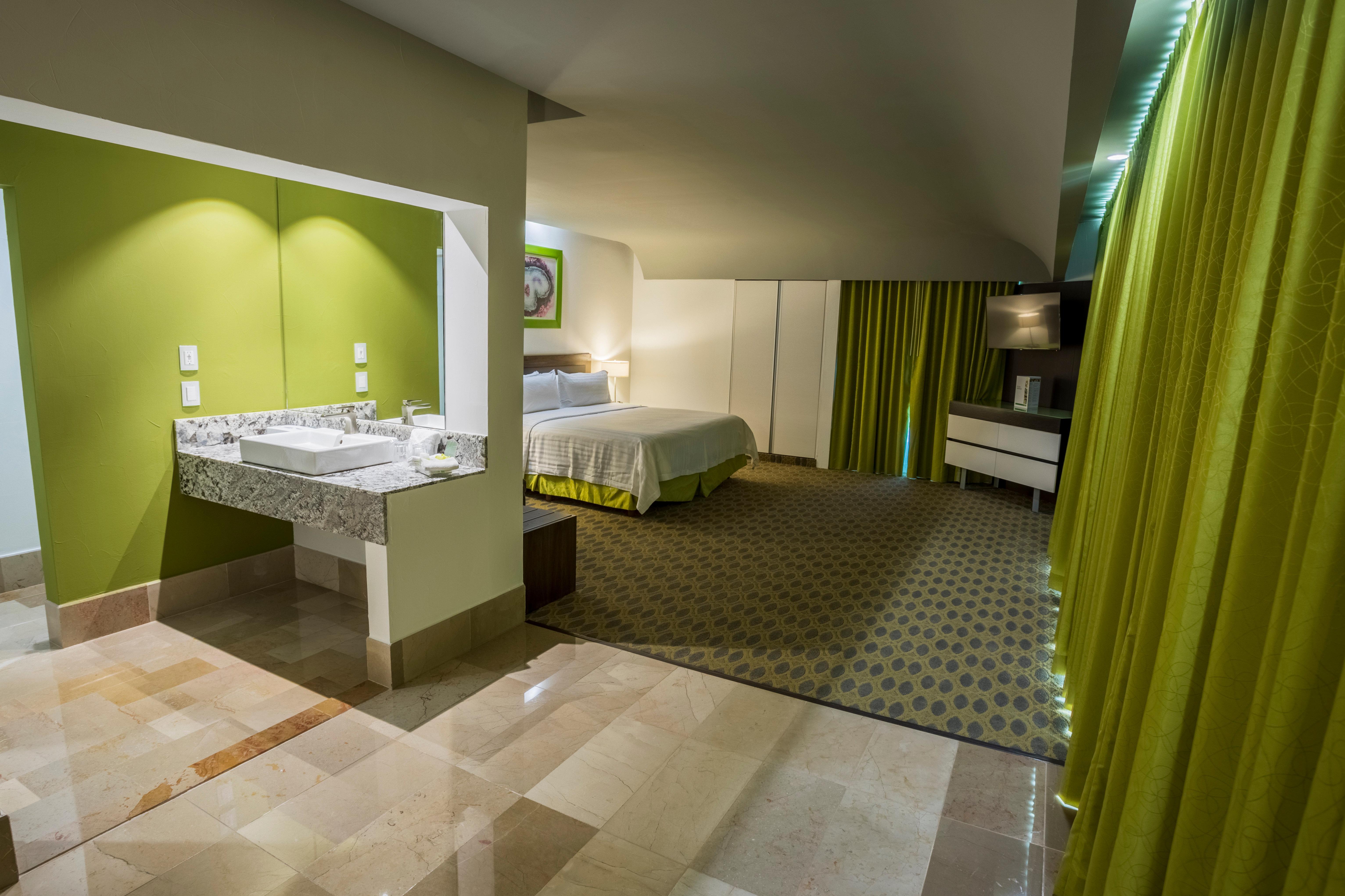Holiday Inn Queretaro Zona Krystal By Ihg Ngoại thất bức ảnh