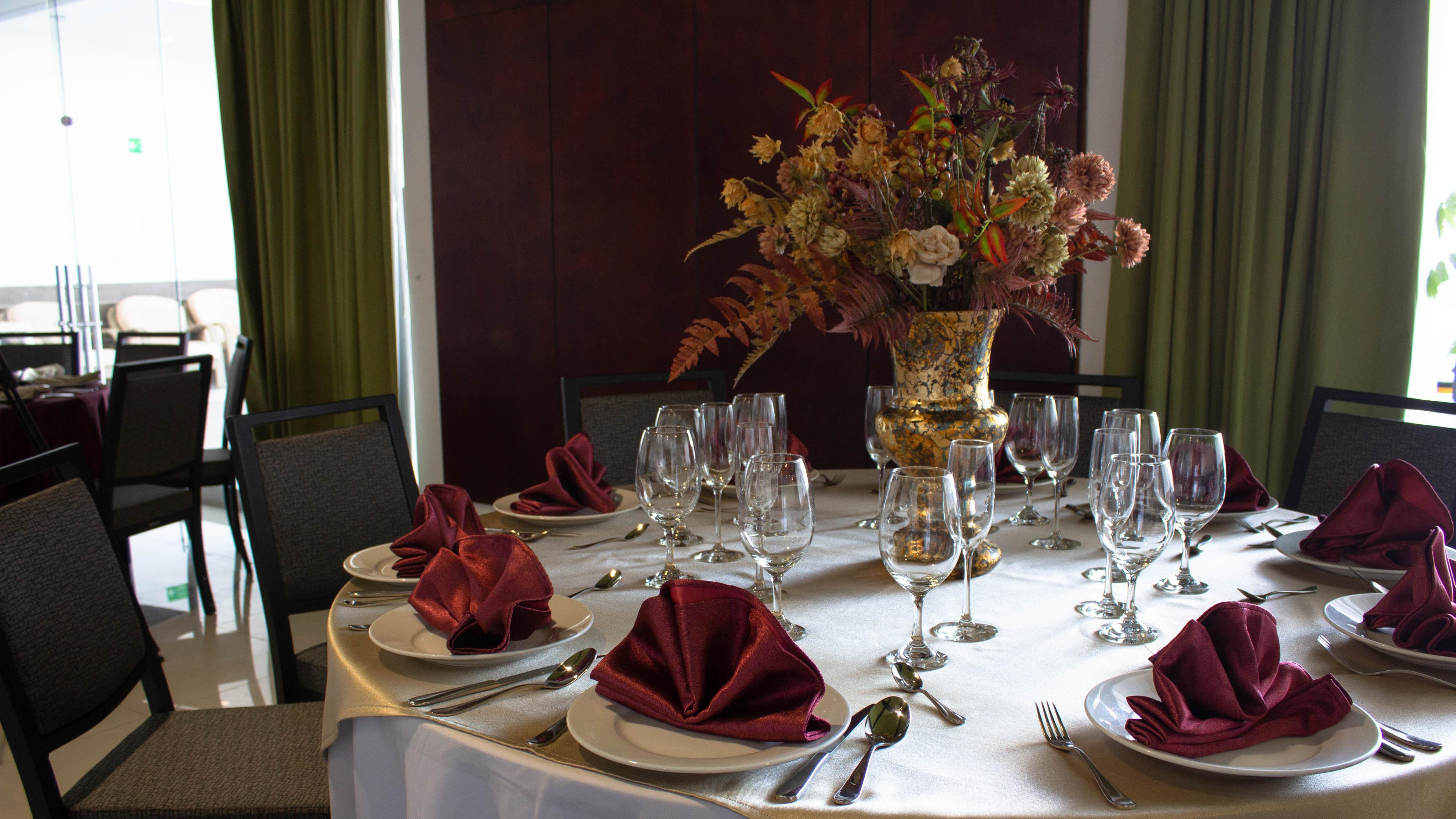 Holiday Inn Queretaro Zona Krystal By Ihg Ngoại thất bức ảnh