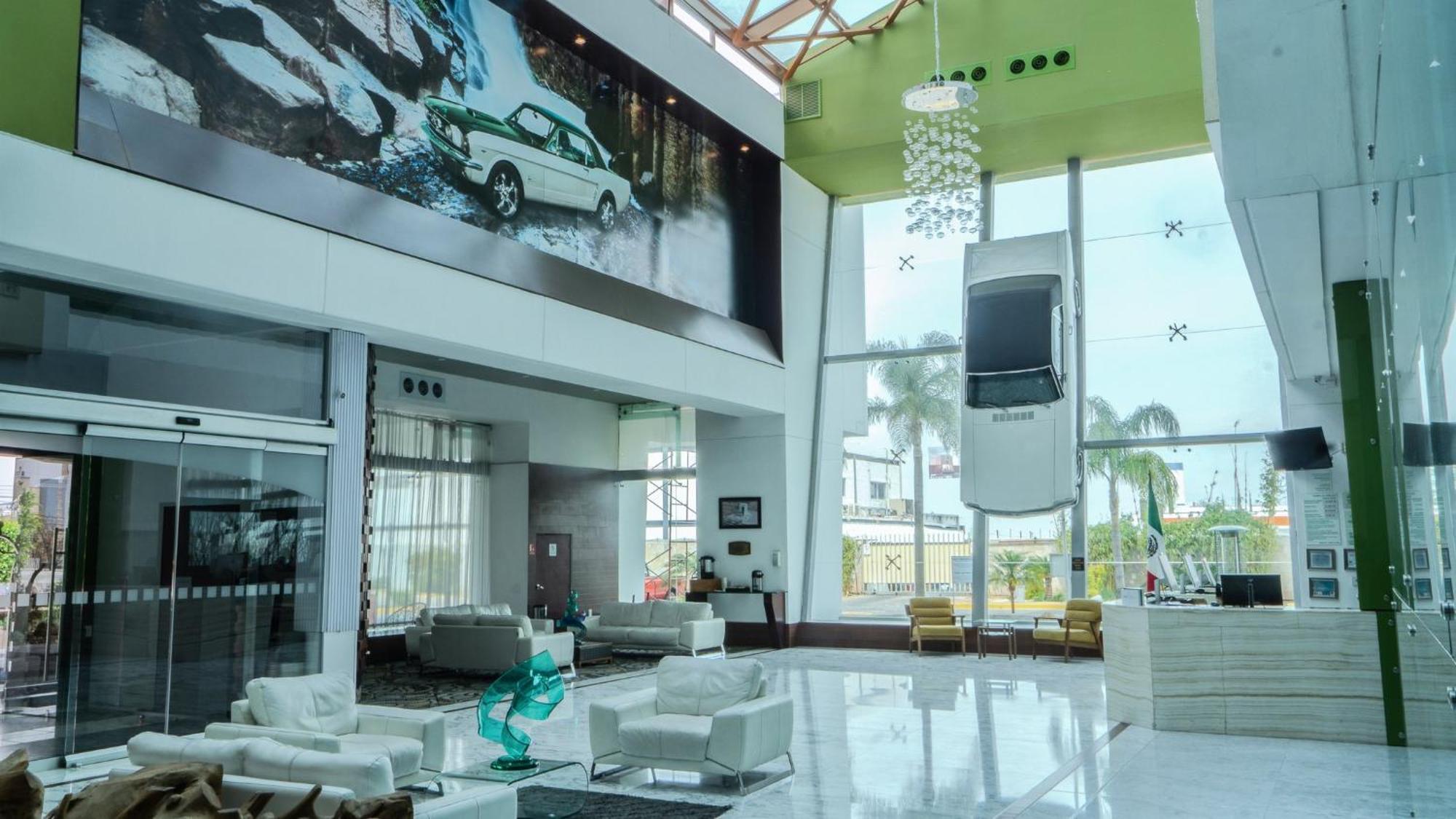 Holiday Inn Queretaro Zona Krystal By Ihg Ngoại thất bức ảnh