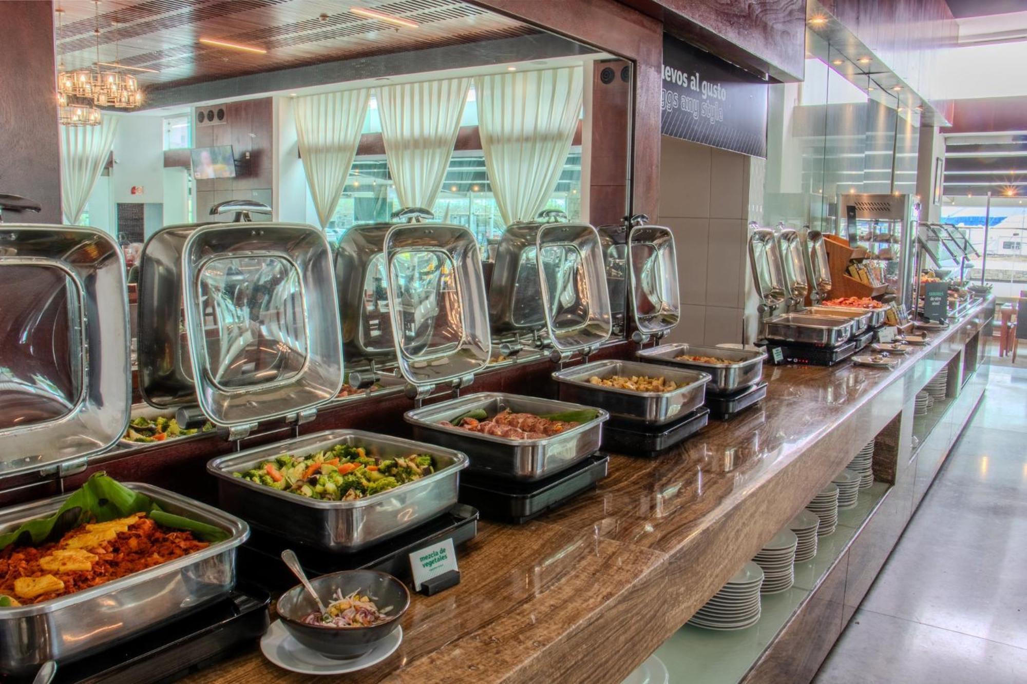Holiday Inn Queretaro Zona Krystal By Ihg Ngoại thất bức ảnh