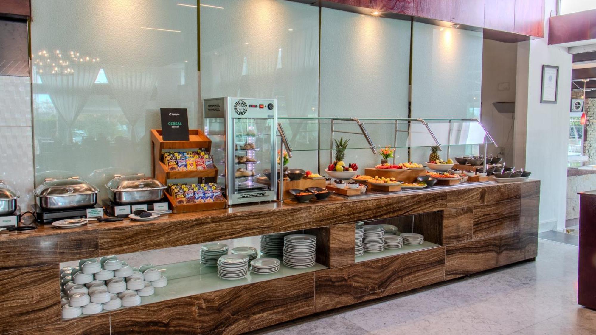 Holiday Inn Queretaro Zona Krystal By Ihg Ngoại thất bức ảnh