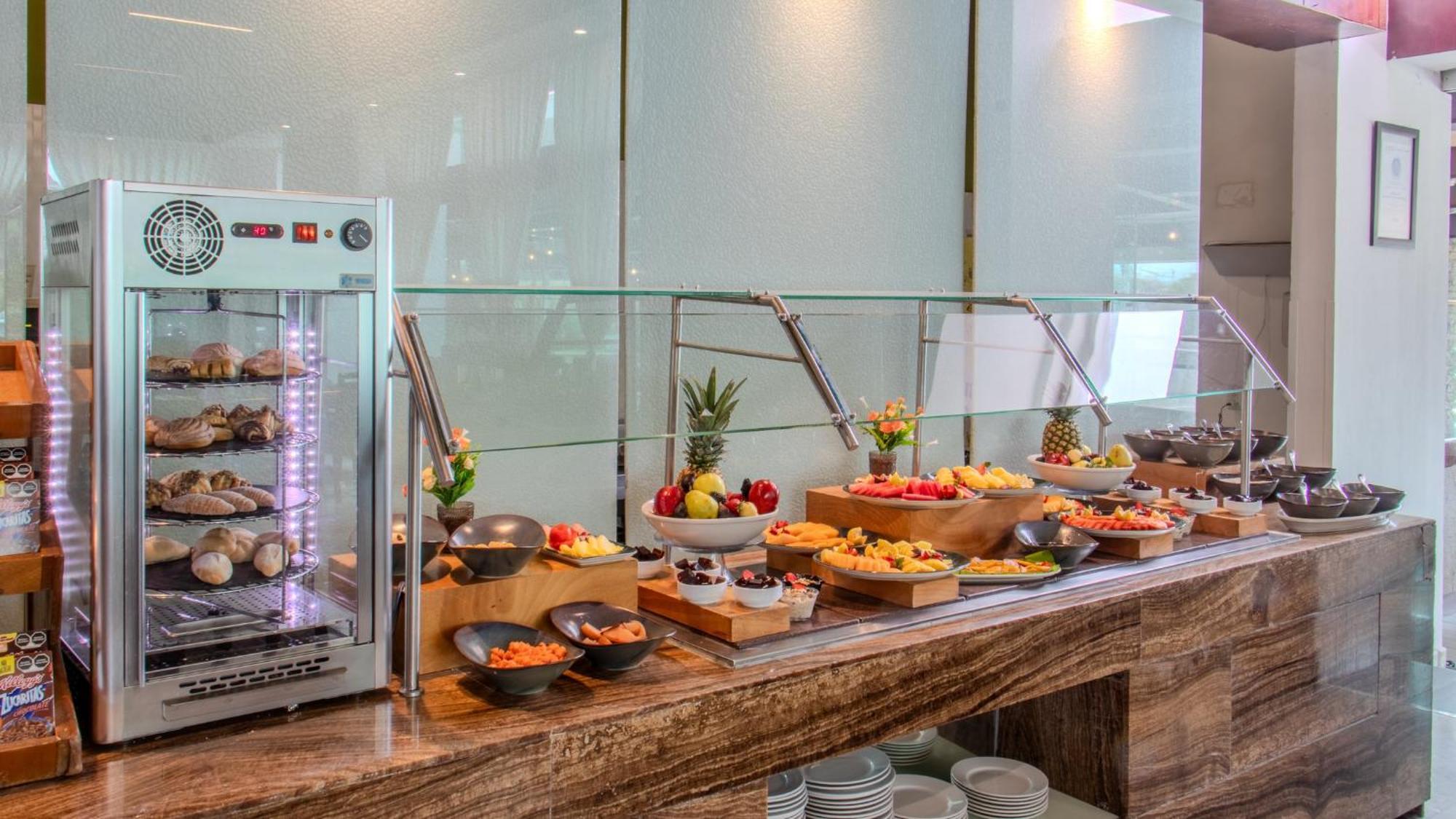 Holiday Inn Queretaro Zona Krystal By Ihg Ngoại thất bức ảnh